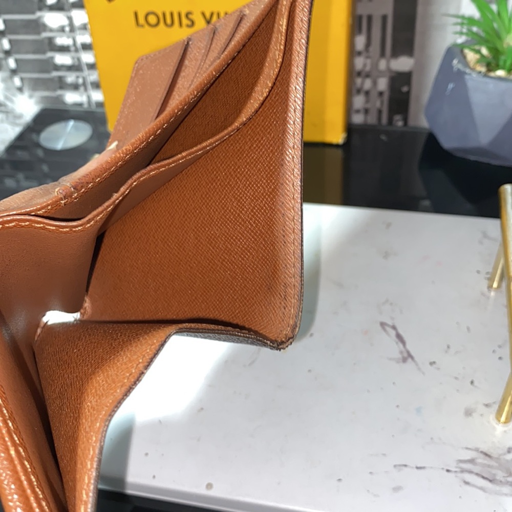 Authentic Louis Vuitton Monogram Bifold Marco Wallet - Picture 7 of 13